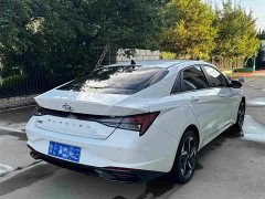 Hyundai Elantra 1.5L CVT Luxury - ფოტო 17