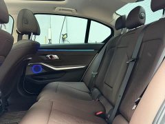 BMW 3 Series 320i M Sport Package - ფოტო 13