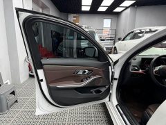 BMW 3 Series 320i M Sport Package - ფოტო 16