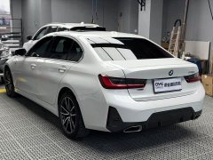 BMW 3 Series 320i M Sport Package - ფოტო 4