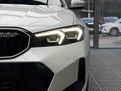 BMW 3 Series 320i M Sport Package - ფოტო 8