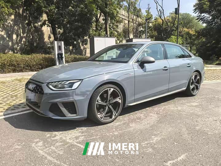 Audi A4L 40 TFSI quattro RS Package Dynamic Edition