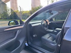 Tesla Model Y Performance All-Wheel Drive - ფოტო 4