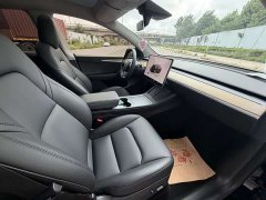 Tesla Model Y Rear-Wheel Drive - ფოტო 4