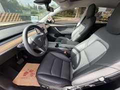 Tesla Model Y Rear-Wheel Drive - ფოტო 6