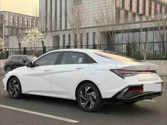 Hyundai Elantra 1.5L CVT GLX Elite - ფოტო 9