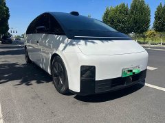 Li Auto Li Xiang MEGA 2024 Ultra - ფოტო 3