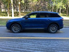 Lincoln Explorer 2.0T Two-Wheel Drive Premium - ფოტო 3