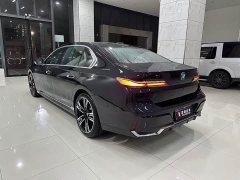 BMW 7 Series 740Li Premier M Sport Package - ფოტო 4