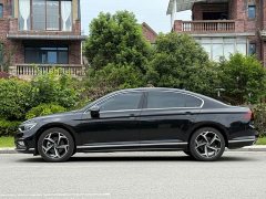 Volkswagen Magotan 2023 2 Million Units Commemorative Edition 330TSI DSG Luxury - ფოტო 3