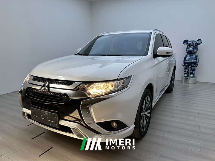 Mitsubishi Outlander 2.0L 2WD Edition 5 - ავტომობილი ჩინეთიდან