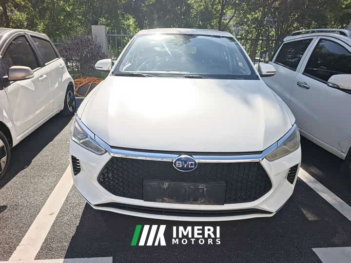 BYD e2 Luxury - ავტომობილი ჩინეთიდან