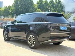 Land Rover Range Rover 3.0L V6 400PS Grand Jubilee Extended Wheelbase - ფოტო 11