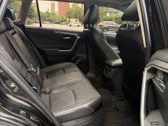 Toyota Venza Hybrid 2.5L E-CVT FWD Luxury - ფოტო 8