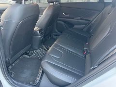 Hyundai Elantra 1.5L CVT Luxury - ფოტო 10
