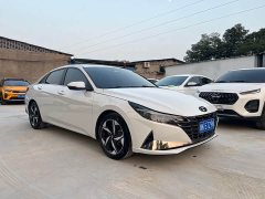 Hyundai Elantra 1.5L CVT Luxury - ფოტო 3