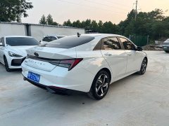 Hyundai Elantra 1.5L CVT Luxury - ფოტო 4