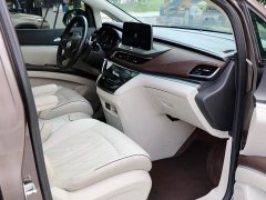 Buick GL8 Land Executive Cabin 652T Luxury - ფოტო 13