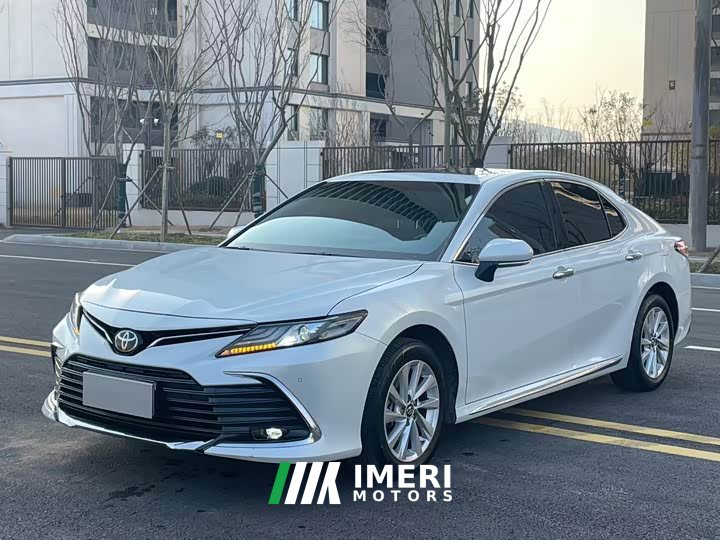 Toyota Camry 2.0G Luxury Edition