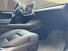 Tesla Model Y Rear-Wheel Drive - ფოტო 9