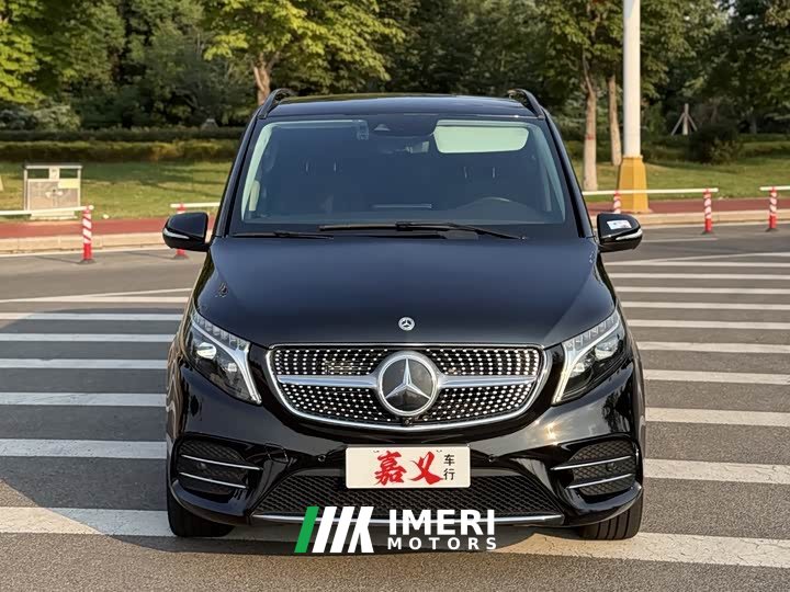Mercedes-Benz V-Class V 260 L Long Wheelbase Luxury Edition