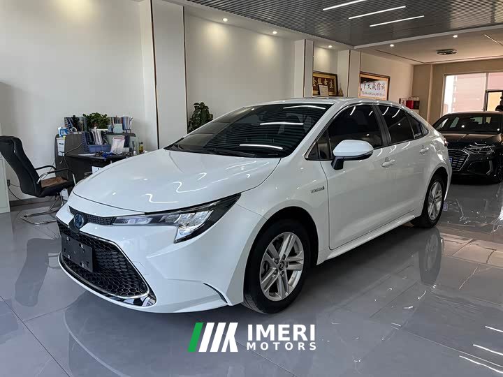 Toyota Corolla Hybrid 1.8H E-CVT Luxury