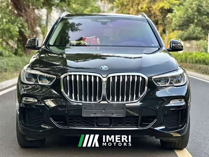 BMW X5 xDrive40i Deluxe Version M