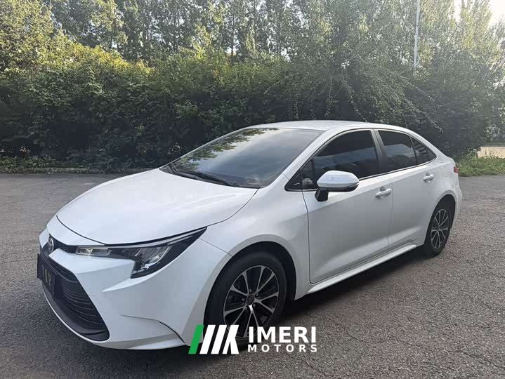 Toyota Corolla TNGA 1.5L CVT Base