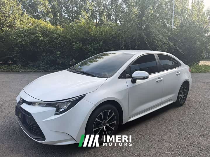Toyota Corolla TNGA 1.5L CVT Base