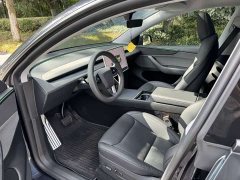 Tesla Model Y Rear-Wheel Drive Launch Edition - ფოტო 4