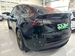 Tesla Model Y Rear-Wheel Drive - ფოტო 8