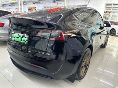 Tesla Model Y Rear-Wheel Drive - ფოტო 9