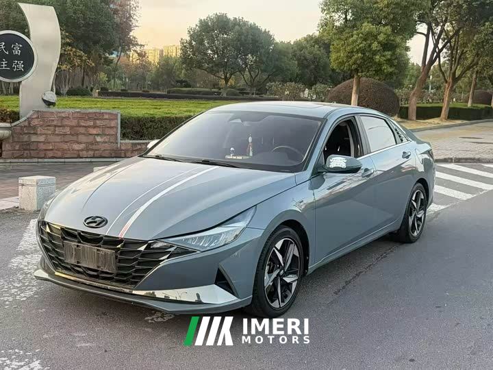 Hyundai Elantra 1.5L CVT Luxury