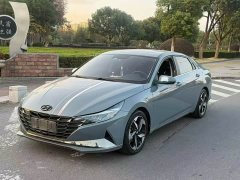 Hyundai Elantra 1.5L CVT Luxury - ფოტო 1