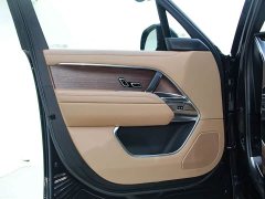 Land Rover Range Rover 2023 3.0L V6 400PS Grand Jubilee Extended Wheelbase - ფოტო 11