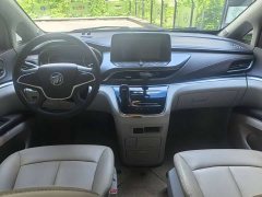 Buick GL8 Land Business Class 652T Comfort - ფოტო 11