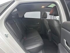 Hyundai Elantra 2022 1.5L CVT Luxury - ფოტო 13