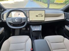 Volvo XC70 Plug-in Hybrid AWD Extended Range Core - ფოტო 6