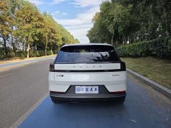 Volvo XC70 Plug-in Hybrid AWD Extended Range Core - ფოტო 8
