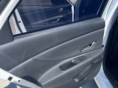 Hyundai Elantra 1.5L CVT Luxury - ფოტო 19