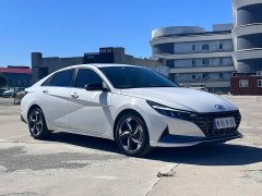 Hyundai Elantra 1.5L CVT Luxury - ფოტო 3