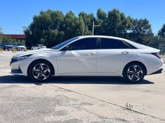 Hyundai Elantra 1.5L CVT Luxury - ფოტო 4