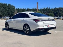 Hyundai Elantra 1.5L CVT Luxury - ფოტო 8