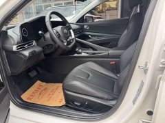 Hyundai Elantra 1.5L CVT Luxury - ფოტო 10