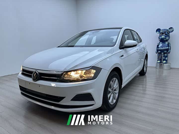 Volkswagen Polo Plus 1.5L Automatic Colorful Tech Edition - ავტომობილი ჩინეთიდან