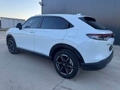 Honda Vezel 1.5L CVT Tech Edition - ფოტო 3