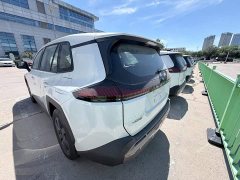 Toyota RAV4 2.0L AWD Luxury - ფოტო 5