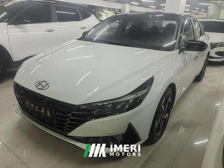 Hyundai Elantra 1.5L CVT Luxury