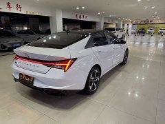 Hyundai Elantra 1.5L CVT Luxury - ფოტო 3