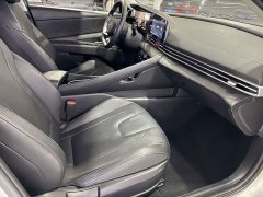 Hyundai Elantra 1.5L CVT Luxury - ფოტო 9